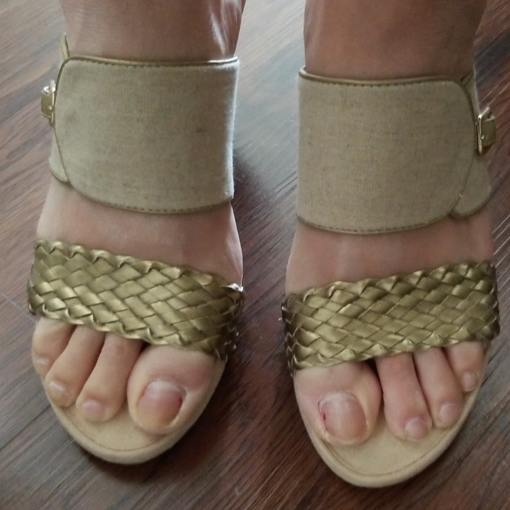 AEROSOLE SANDALS